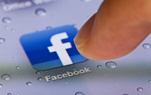 Facebook集客は今からでもやるべき!メリットとデメリット!【Facebook集客のプロが集客成功の秘訣を解説】