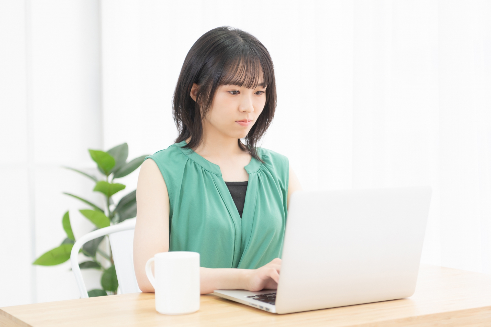 Instagram運用代行を個人に依頼する時のよくある質問についての見出し画像