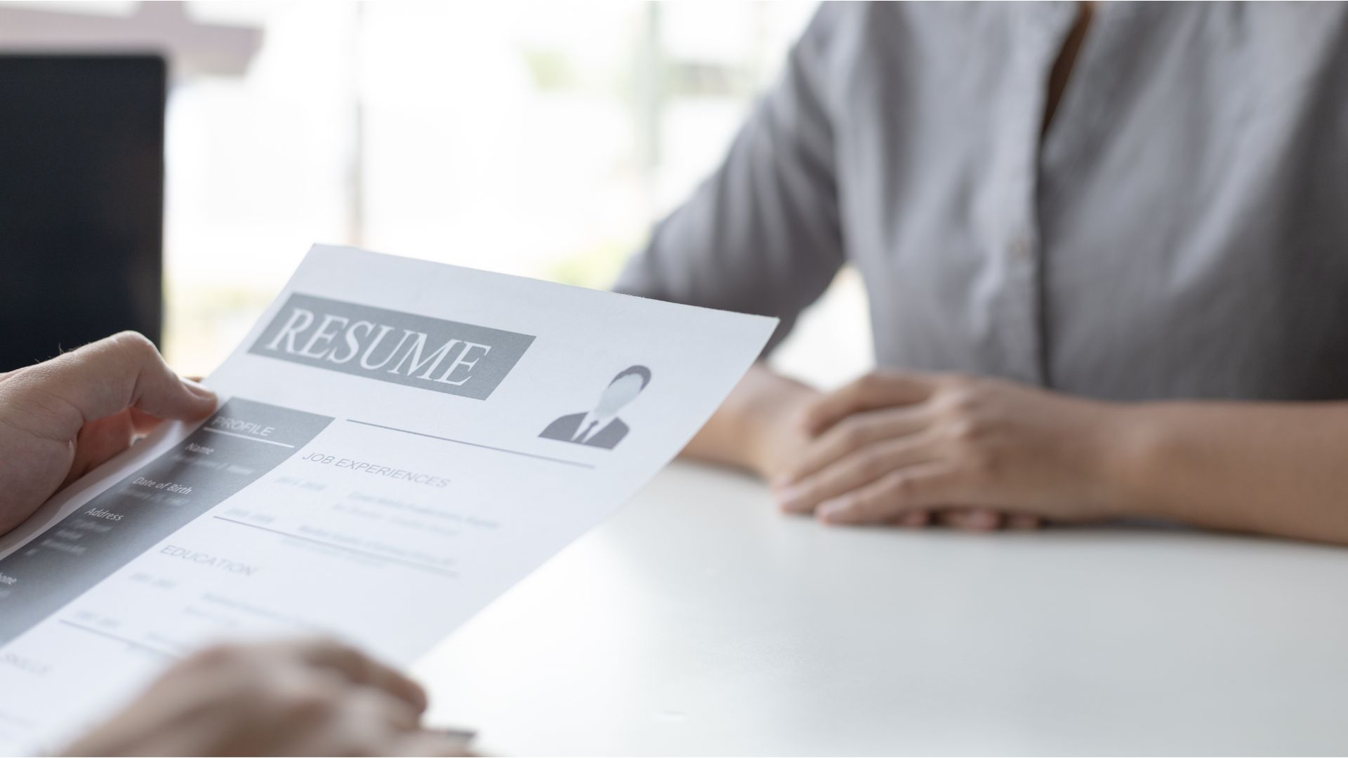 採用サイトの制作を依頼する会社の選び方