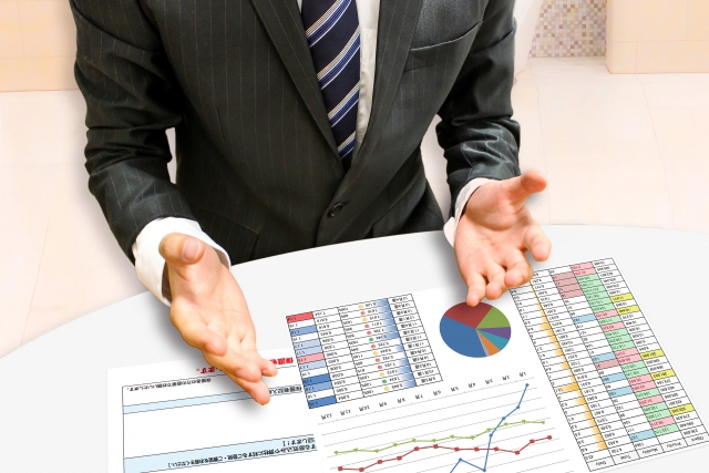 LINE構築代行とは【料金相場・運用費用・やり方】ライン副業についても解説