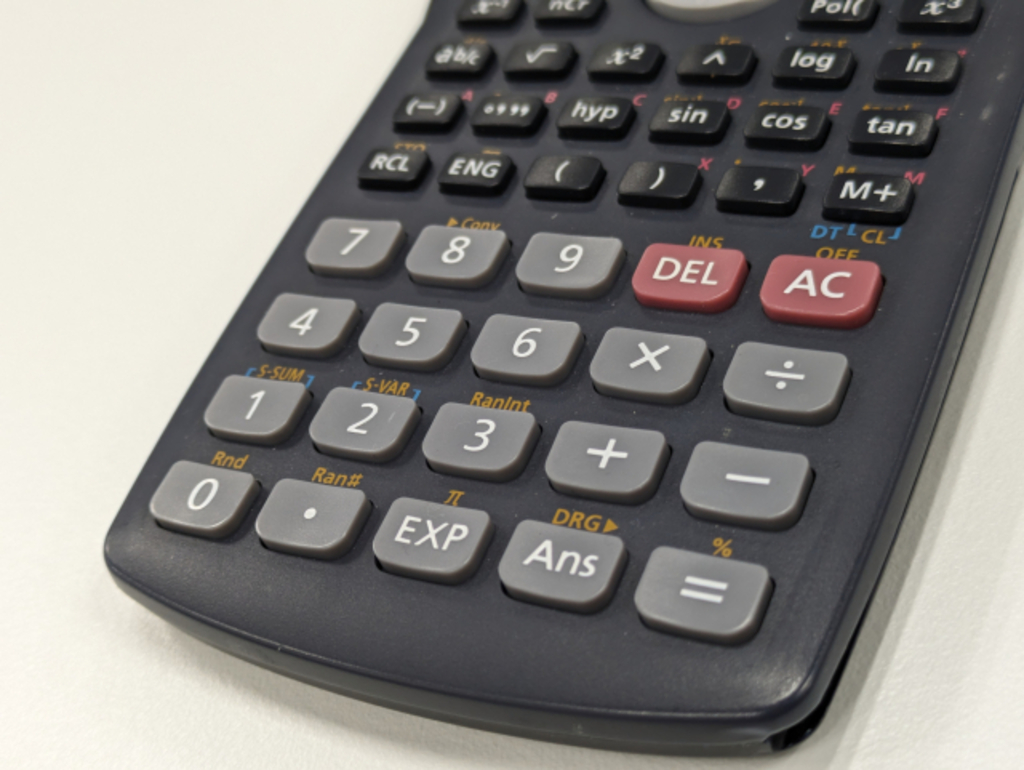 SNSの動画制作を依頼する場合の費用相場とは?