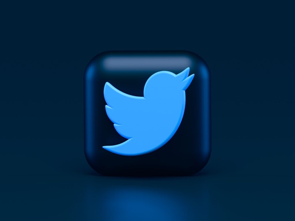 Twitter企業アカウントの成功事例＆成功のポイントを徹底解説！【最速でフォロワー8,000人！】